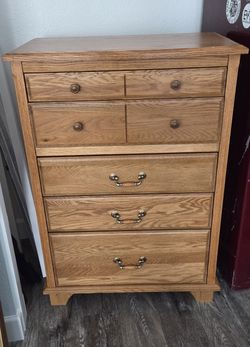 Dresser w/ Night Stand (Solid Wood)
