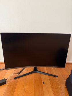 32 inch Samsung Curved Monitor with Stand