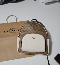 NEW COACH BACKPACK