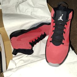 Brand New Jordans In Box Men's Size 10.5 Lift Offs 