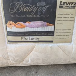 Beauty Rest Queen Mattress 