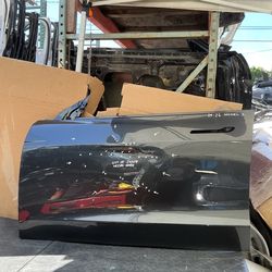 2024 - 2026 TESLA MODEL 3 - DRIVER DOOR SHELL OEM