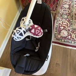 4moms MamaRoo Multi-Motion Baby Swing, Bluetooth Enabled with 5 Unique Motions, Black, Rocker