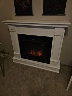 Fireplace w/ Built-in Heater