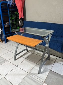 Table desk with slide