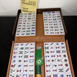 Vtg Chinese Mahjong Game Set 144 Large Tiles White & Green Lucite Tiles Gamble
