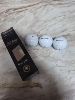 TITLEIST PRO VI &TITLEIST VELOCITY GOLF BALLS