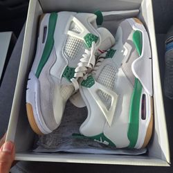 Jordan 4s Sb Pine Green Sz8.5