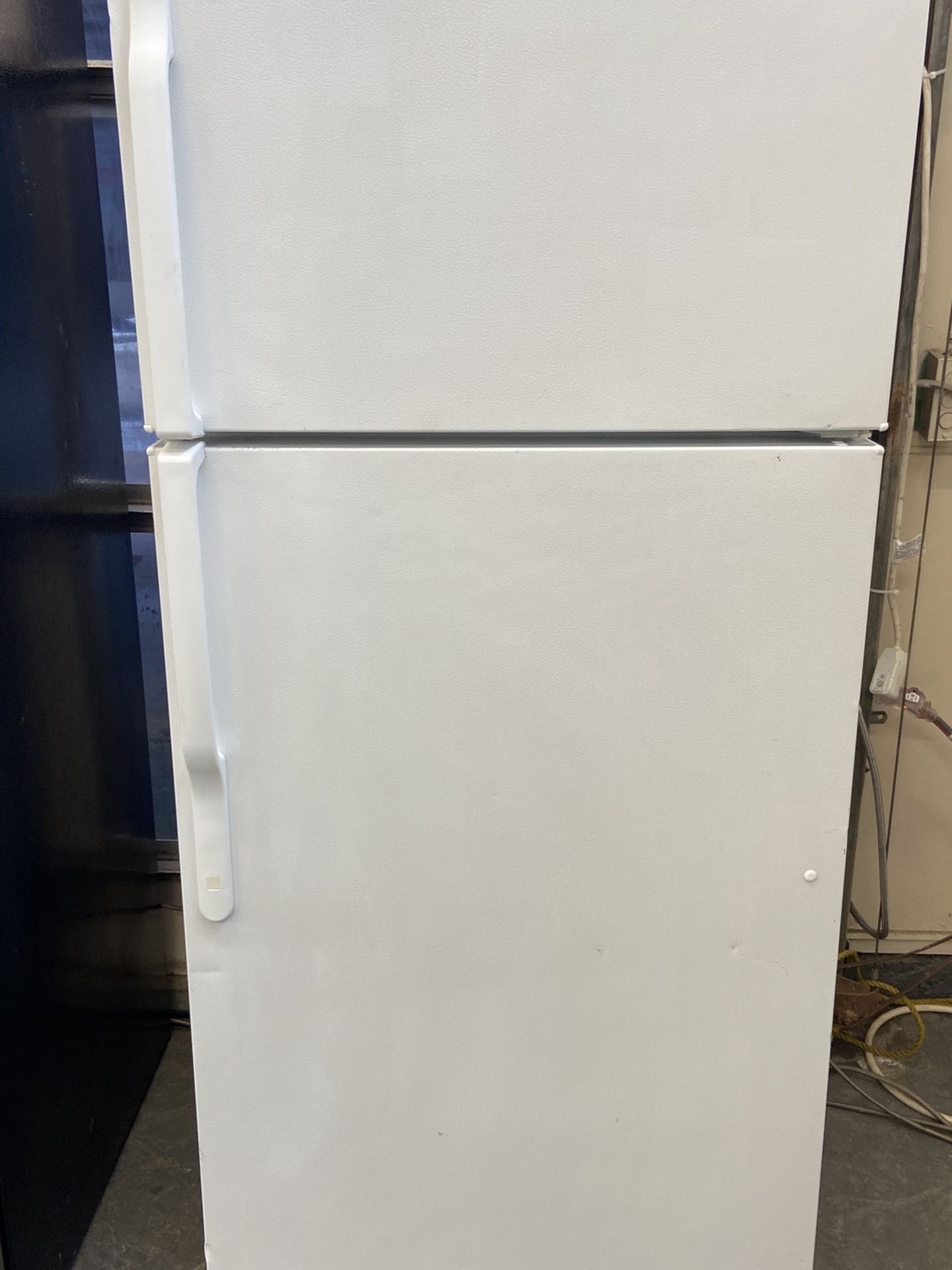 WHITE TOP AND BOTTOM REFRIGERATORS