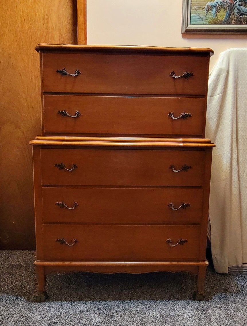 Edison Little Folks 5 Drawer Antique Dresser