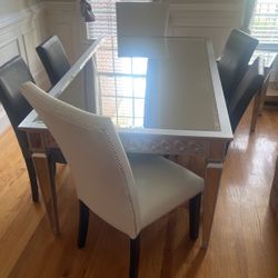 Dining room set