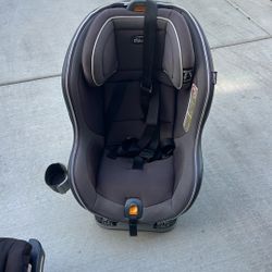 Chicco NextFit Car seat 