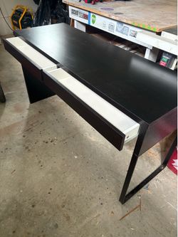 Desk w/ two drawers