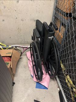 Free wheel chair