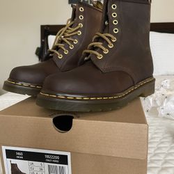 Dr. Martens Boots 1460