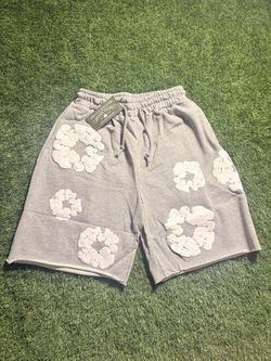 Grey L denim tears shorts