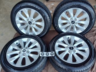 17" KIA / HYUNDAI WHEELS ALSO FITS CAMRY BRAND NEW TIRES