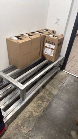 Professional kitchen shelving