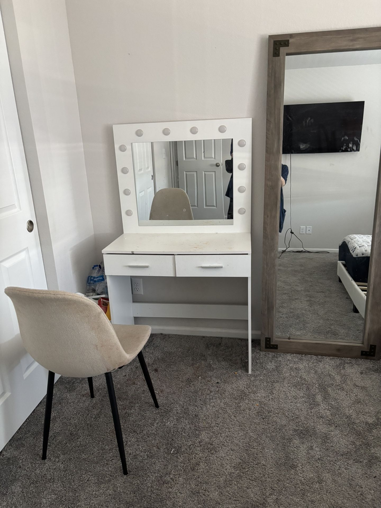 Light Up Vanity