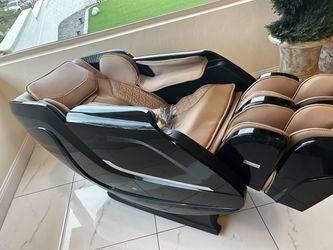 Cozzia CZ 205 massage chair - brand new- black/champagne