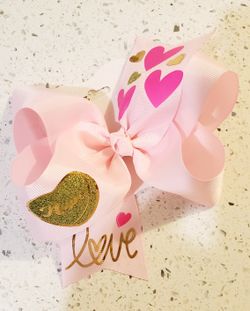 Valentine boutique bow