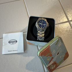 Women’s Fossil Blue AM-3242 Dive Watch 50 Meters