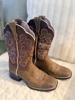 ARIAT Woman’s Boots Size 6