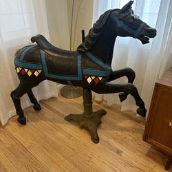 German Carousel horse carved by Friedrich Heyn