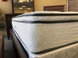 BRAND NEW QUEEN SIZE PILLOW TOP MATTRESS