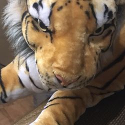 Auburn Tiger, Large Flawless 