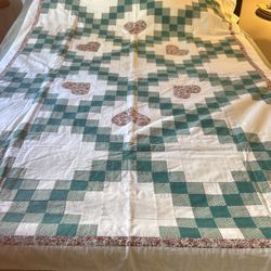 Handmade Quilt Really Great Condition Cotton Filling 