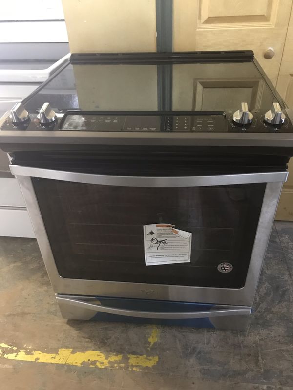 WHIRLPOOL 5 BURNER GOLD SERIES SLIDE IN ELECTRIC STOVE for Sale in