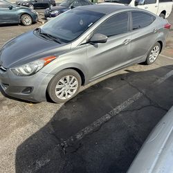 2012 Hyundai Elantra