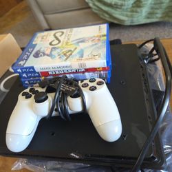
🎮 PS4 Slim 500GB Console Bundle – Controller + 4 Games! Trades Obo! 