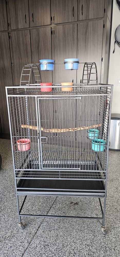 Medium to Large Size Parrot Cage with Playtop