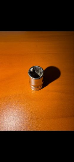Snap-on 3/8” Drive E14 External Torx Shallow Socket – Good Condition