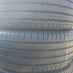 Set Of Tires (4) 235-45-18 Michelin