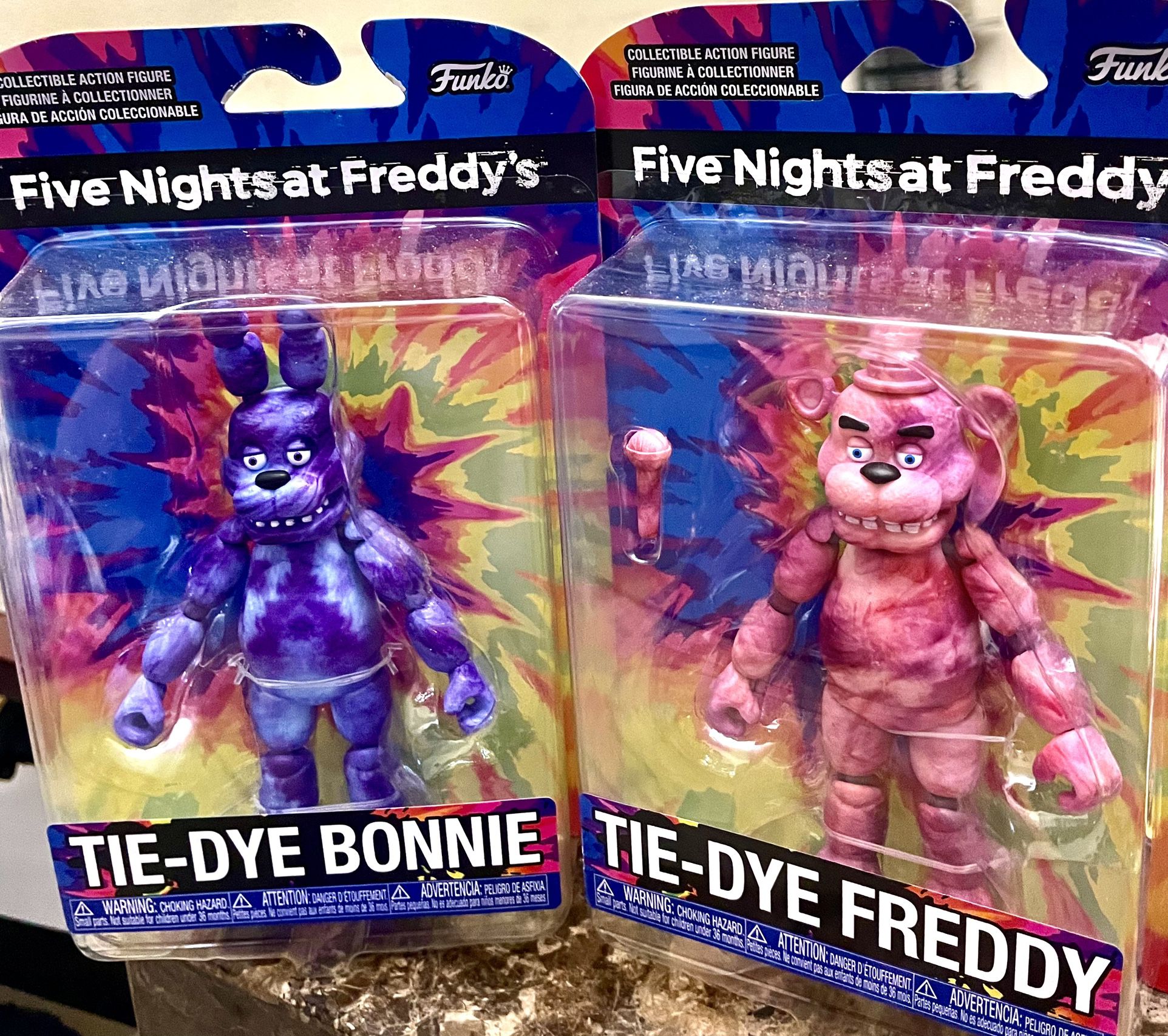 FNAt Freddy’s Tie-Dye Bonnie / Freddy 