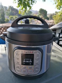 Like new instant pot electric pressure cooker
