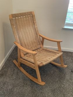 VINTAGE HANS WEGNER STYLE MID CENTURY WOOD & ROPE ROCKING CHAIR