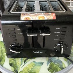 Bread And Bagel Toaster. 4 Slices. Like New