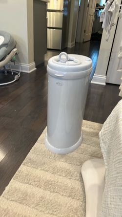 Ubbi Stainless Steel Diaper Pail – White – New (No Box)