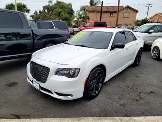 2019 Chrysler 300