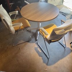 Sit On It Chairs N Table 