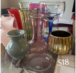 Excellent Condition 12 Pzs Pequenos ,Medianos y Grandes SALE  $12 🍀