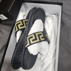 Versace slippers size 10