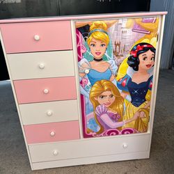 Princess wardrobe available in different cartoon
