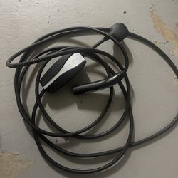 Tesla Model 3 Gen 2 Charger And 4 Wheel Covers. 