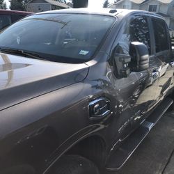 2016 Nissan Titan (collecting Best Offer)