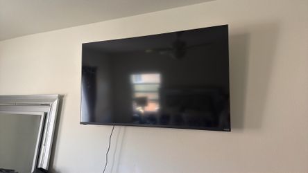 60 ‘ TV with cord